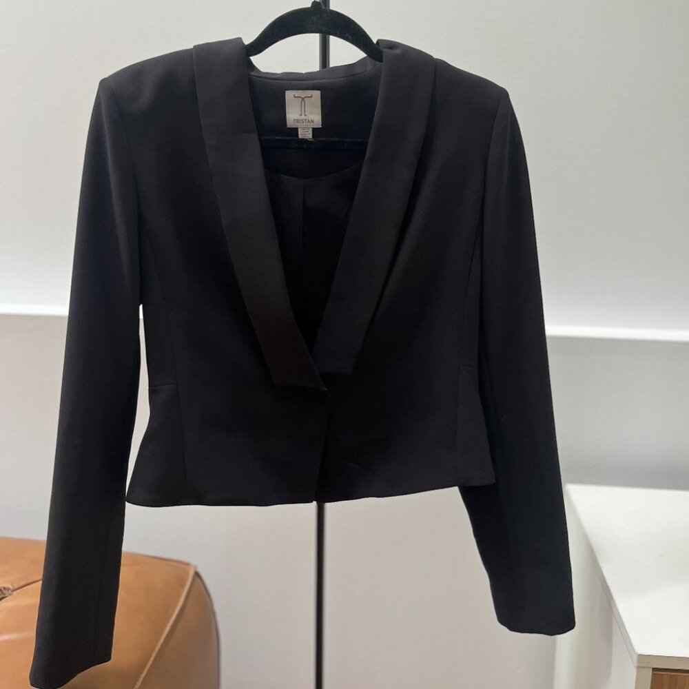 TRISTAN – Cropped Blazer with Button – Black – Size 0